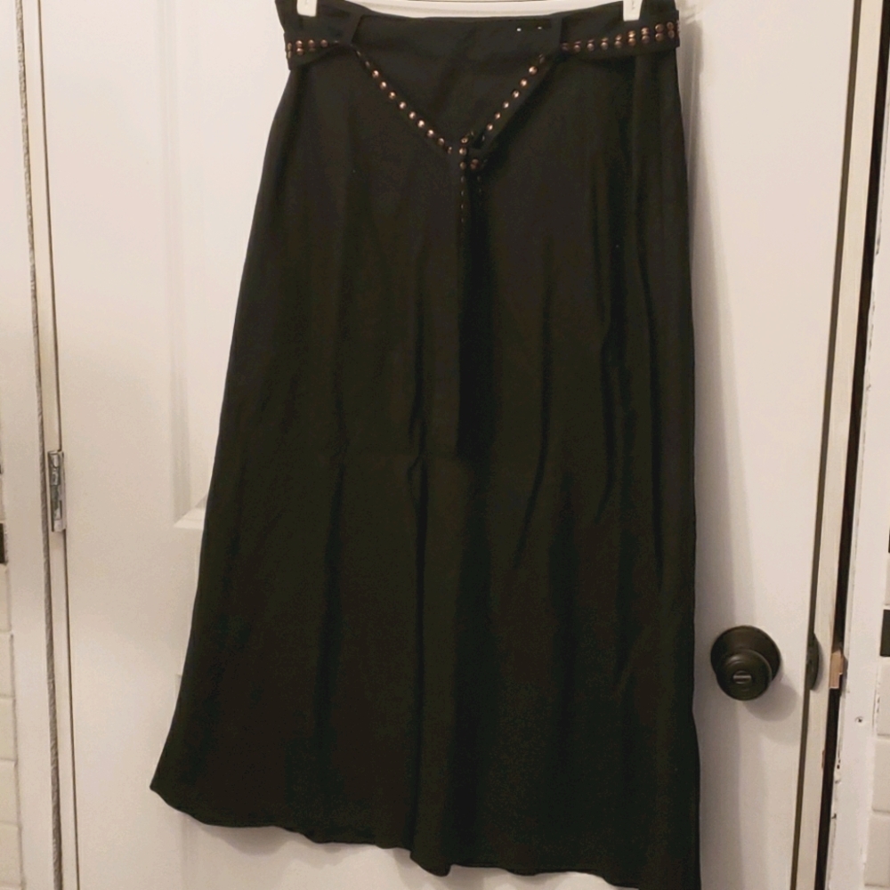 Ladies skirt